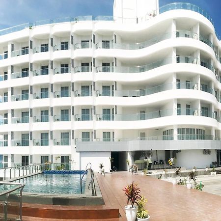 Labersa Hotel & Convention Center Samosir Sinapuran Экстерьер фото