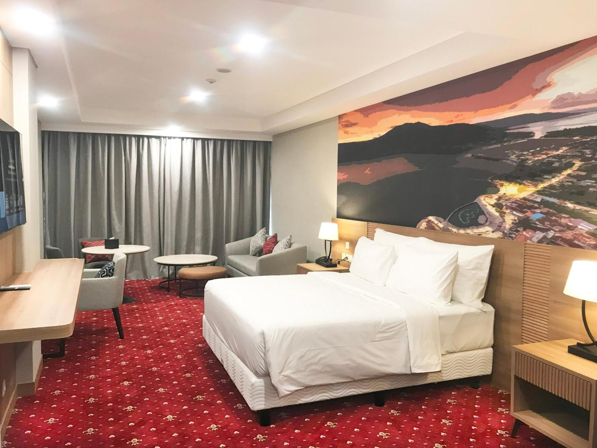 Labersa Hotel & Convention Center Samosir Sinapuran Экстерьер фото