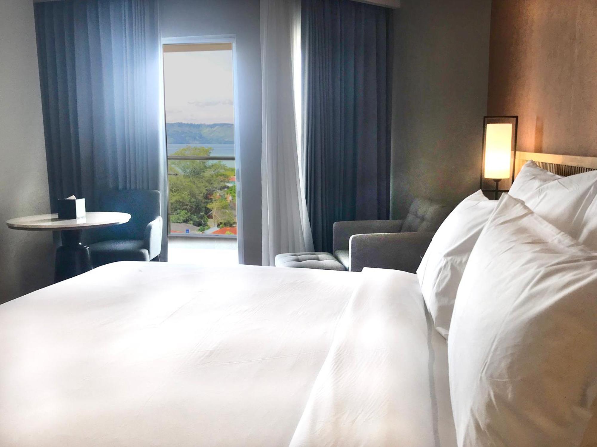 Labersa Hotel & Convention Center Samosir Sinapuran Экстерьер фото