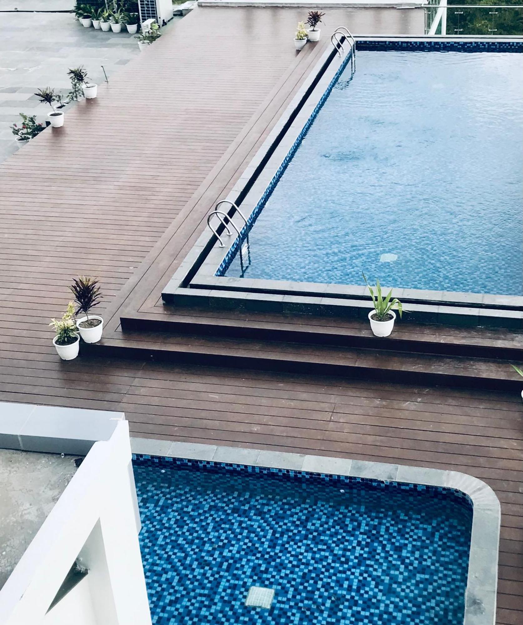 Labersa Hotel & Convention Center Samosir Sinapuran Экстерьер фото